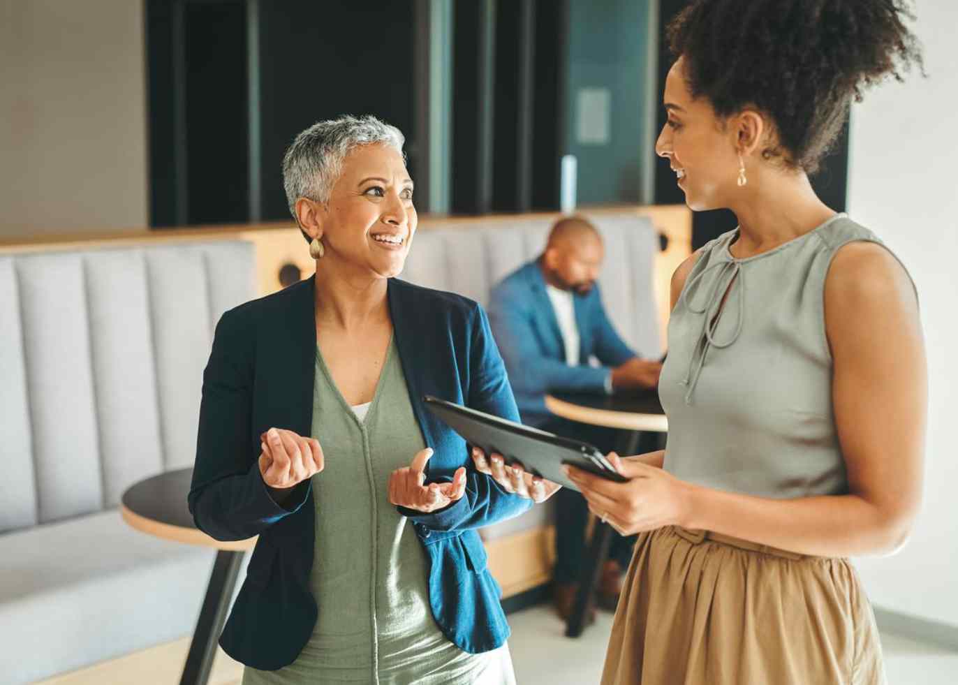 A former graduate mentors a current student as part of an alumni engagement program.