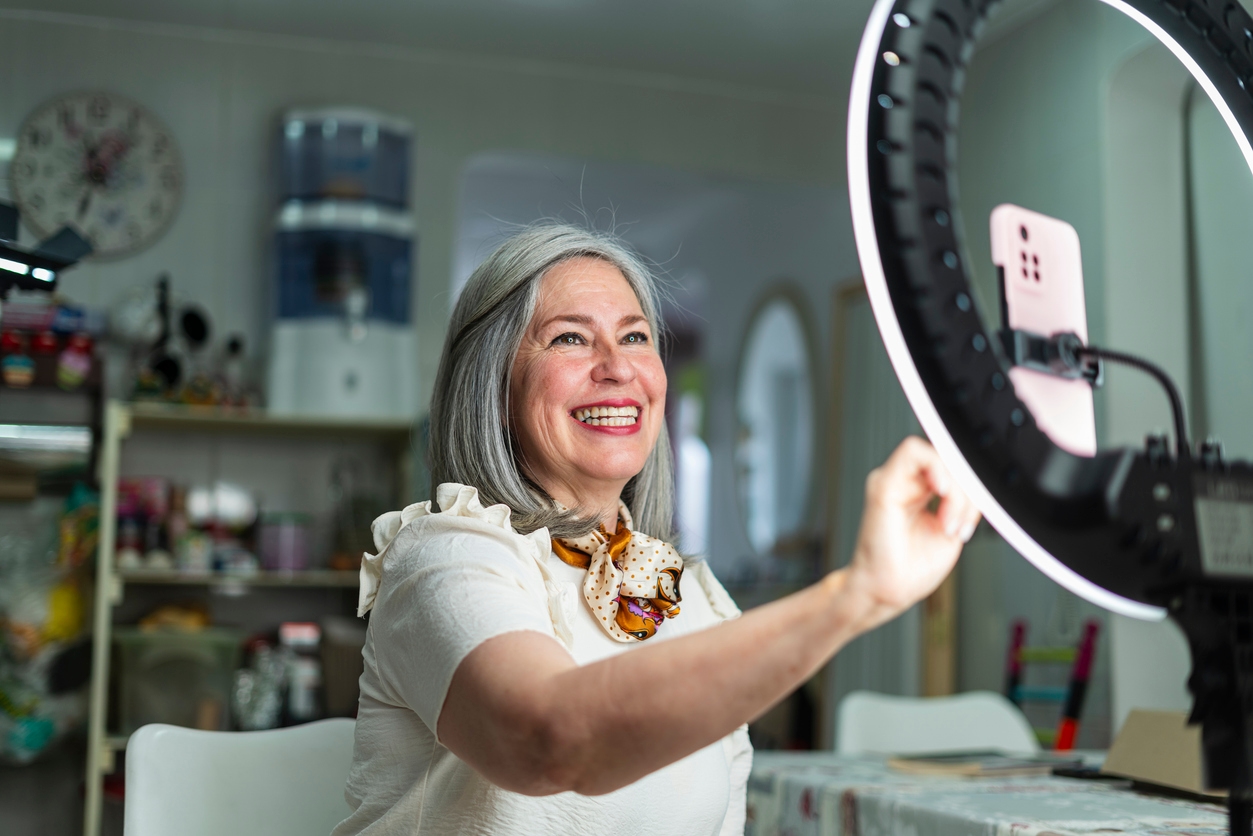 Sales and marketing leader records podcast as part of her influencer homebuilding strategy.