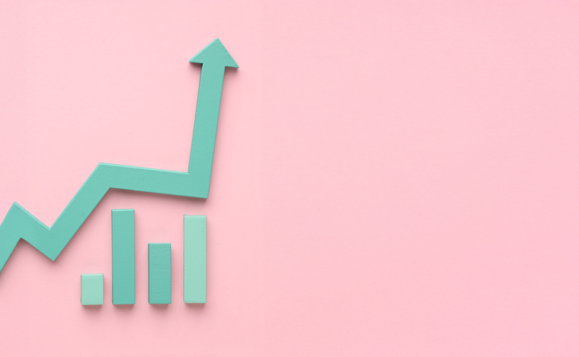 Upward trending arrow, representing how automated lead qualification drives ROI